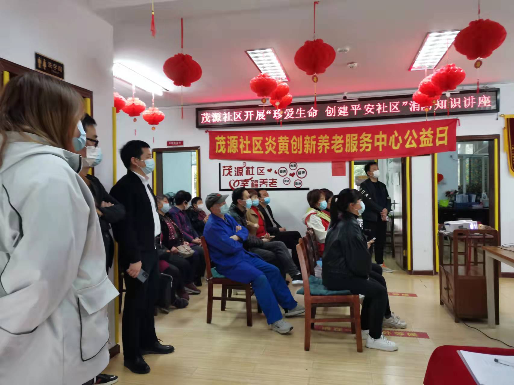武汉社区居家养老调研报告发布 老年人最需要家政医疗餐饮服务